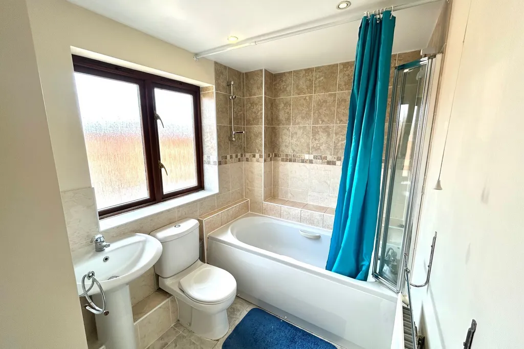 Room Hearne Place in Milton Keynes