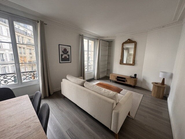 Flat Rue du Général Lanrezac in Paris