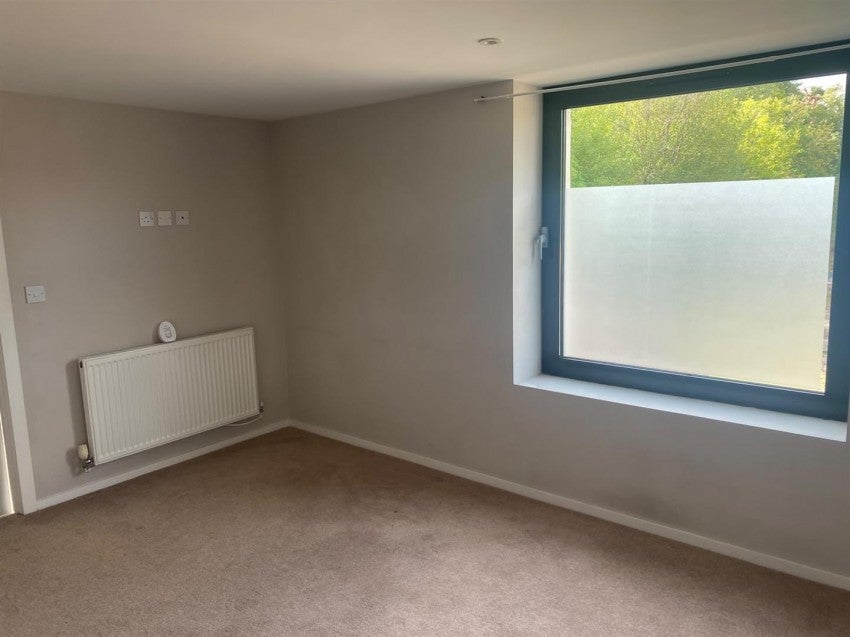 Flat Bournville Lane in Birmingham