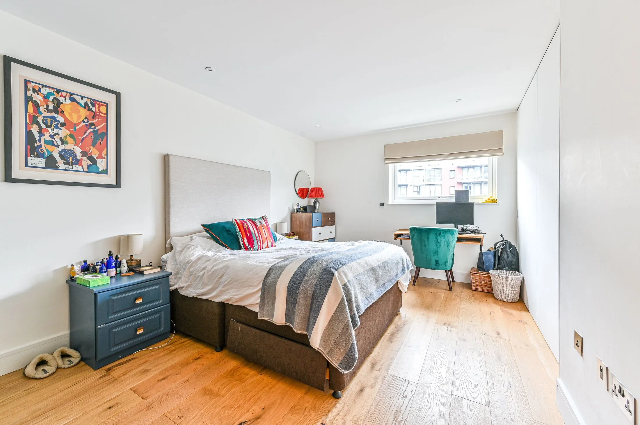 Flat Queenstown Road in Greater London