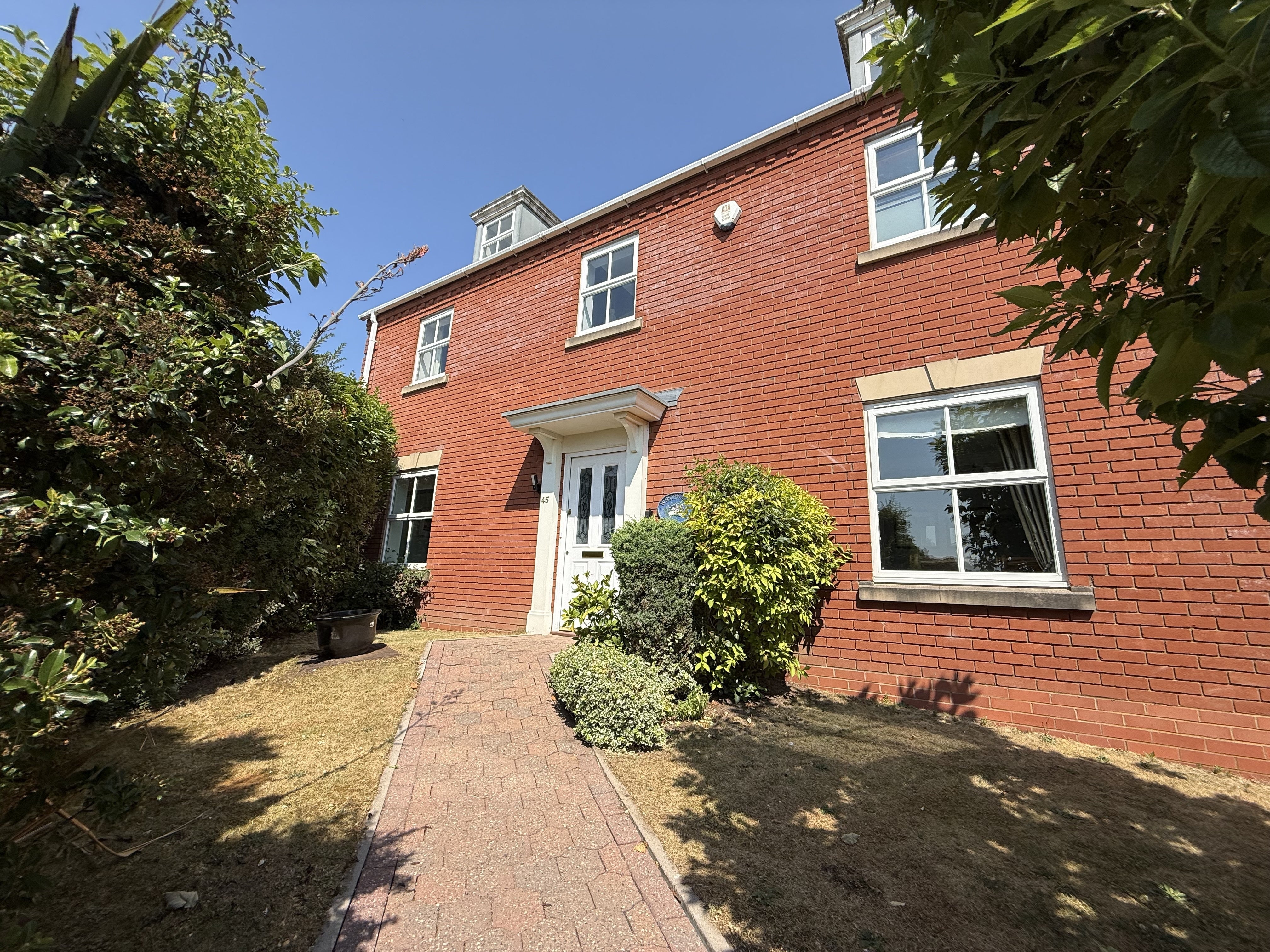 House Sister Dora Avenue in Lichfield