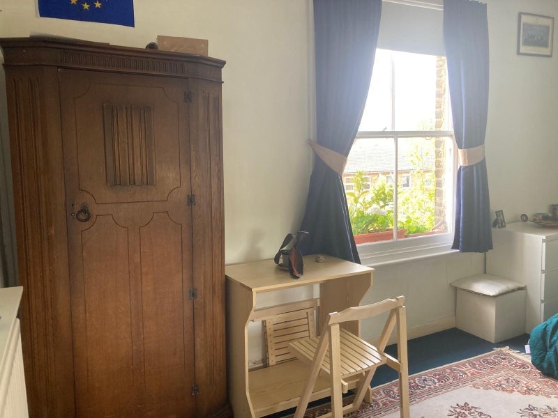 Room Amhurst Road in Greater London