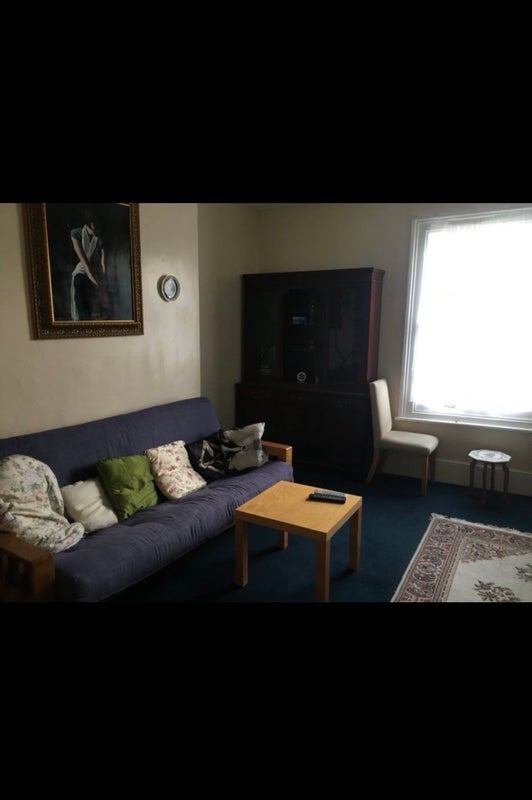 Room Amhurst Road in Greater London