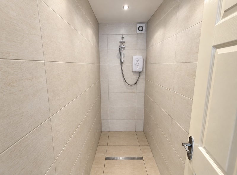 Room Botelers in Basildon