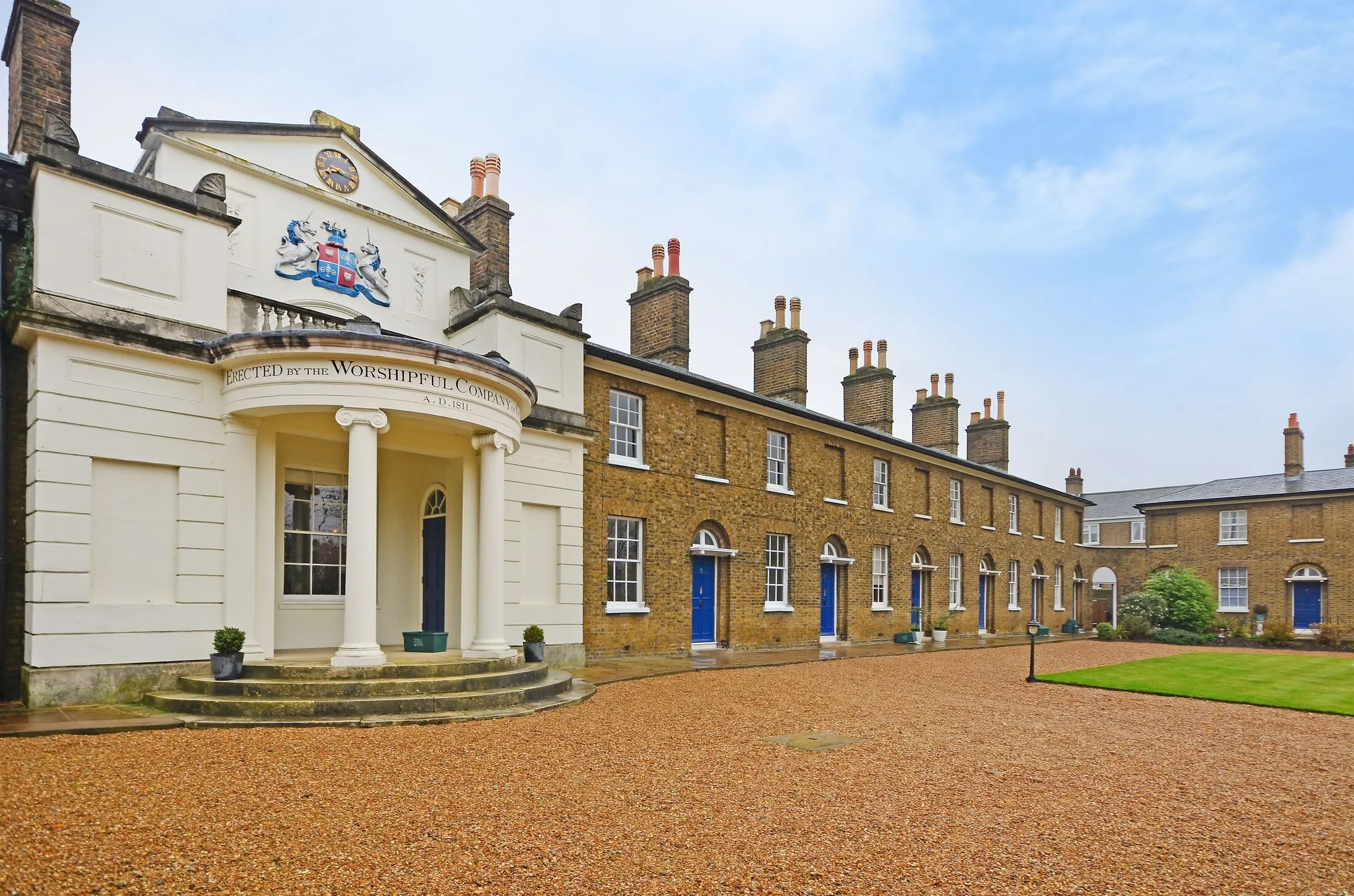Flat East Churchfield Road in Greater London