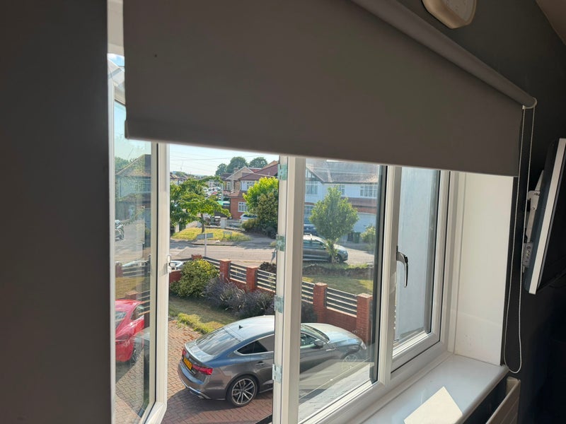 Room Ainslie Wood Road in Greater London