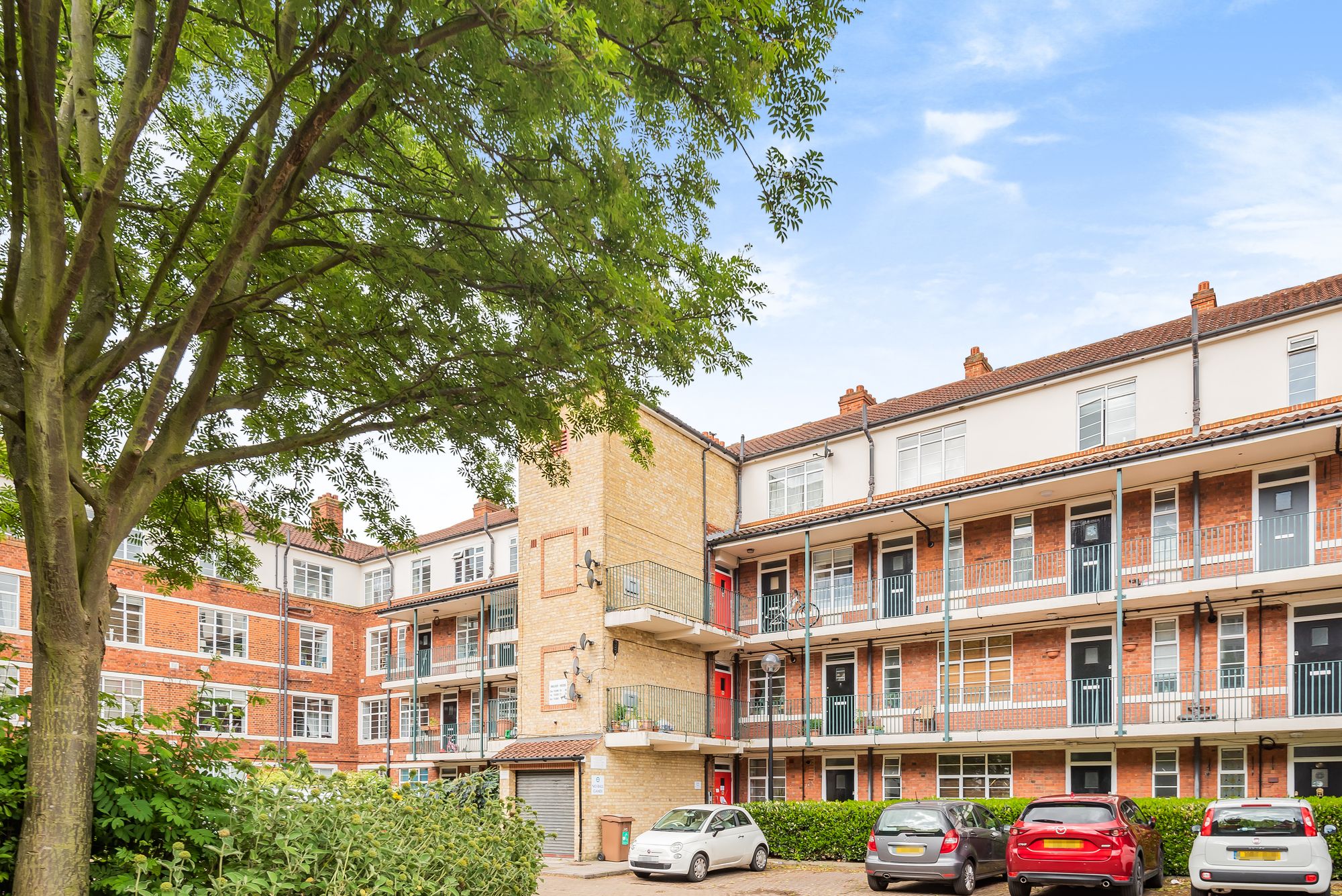 Flat Odessa Street in Greater London