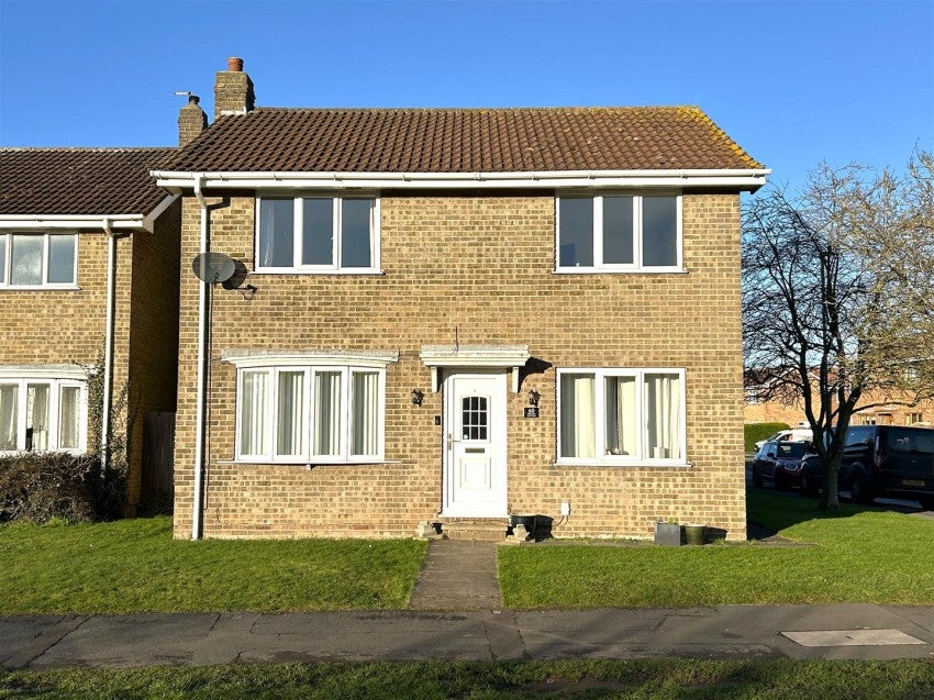 House Field Lane in Thorpe Willoughby
