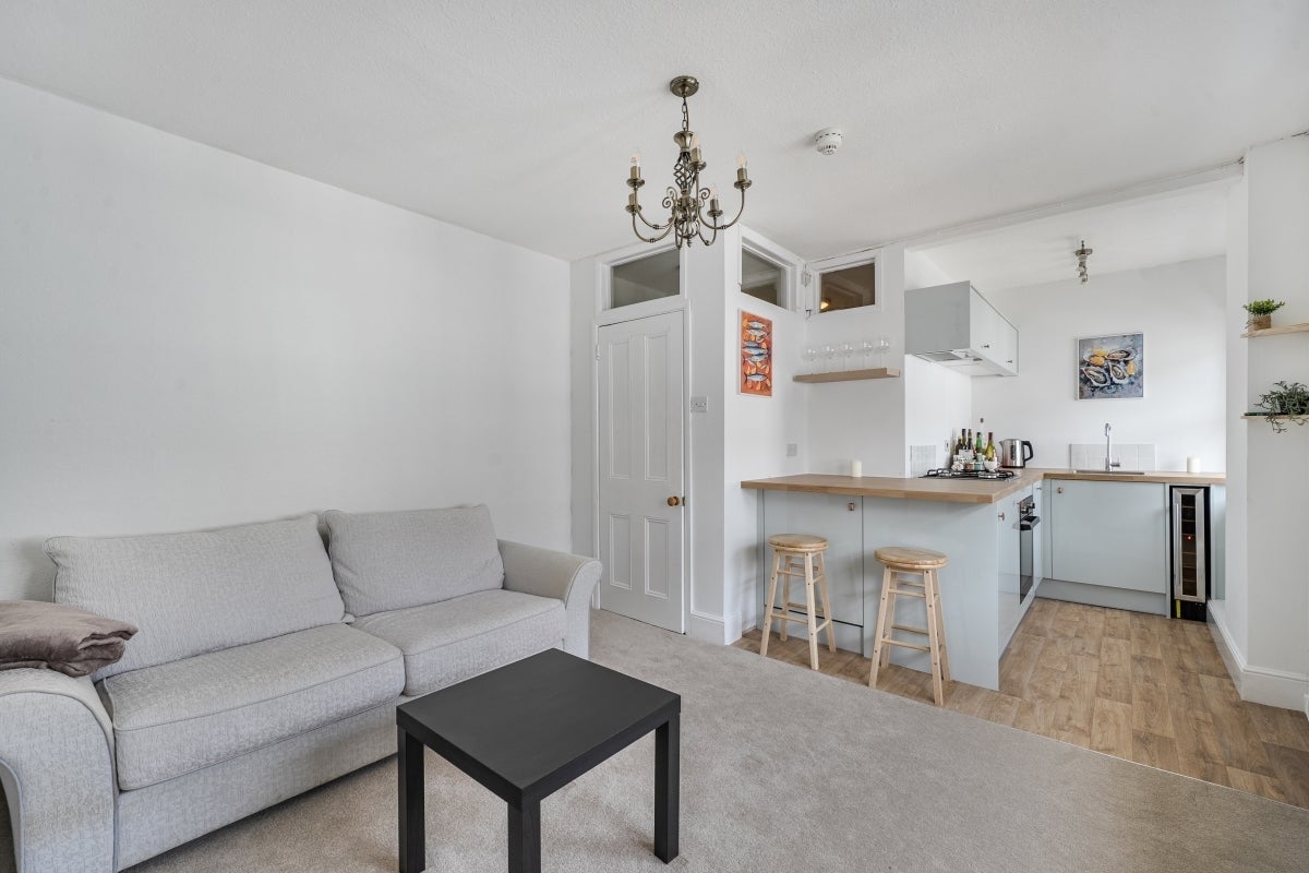 Flat Dudley Road in Tunbridge Wells