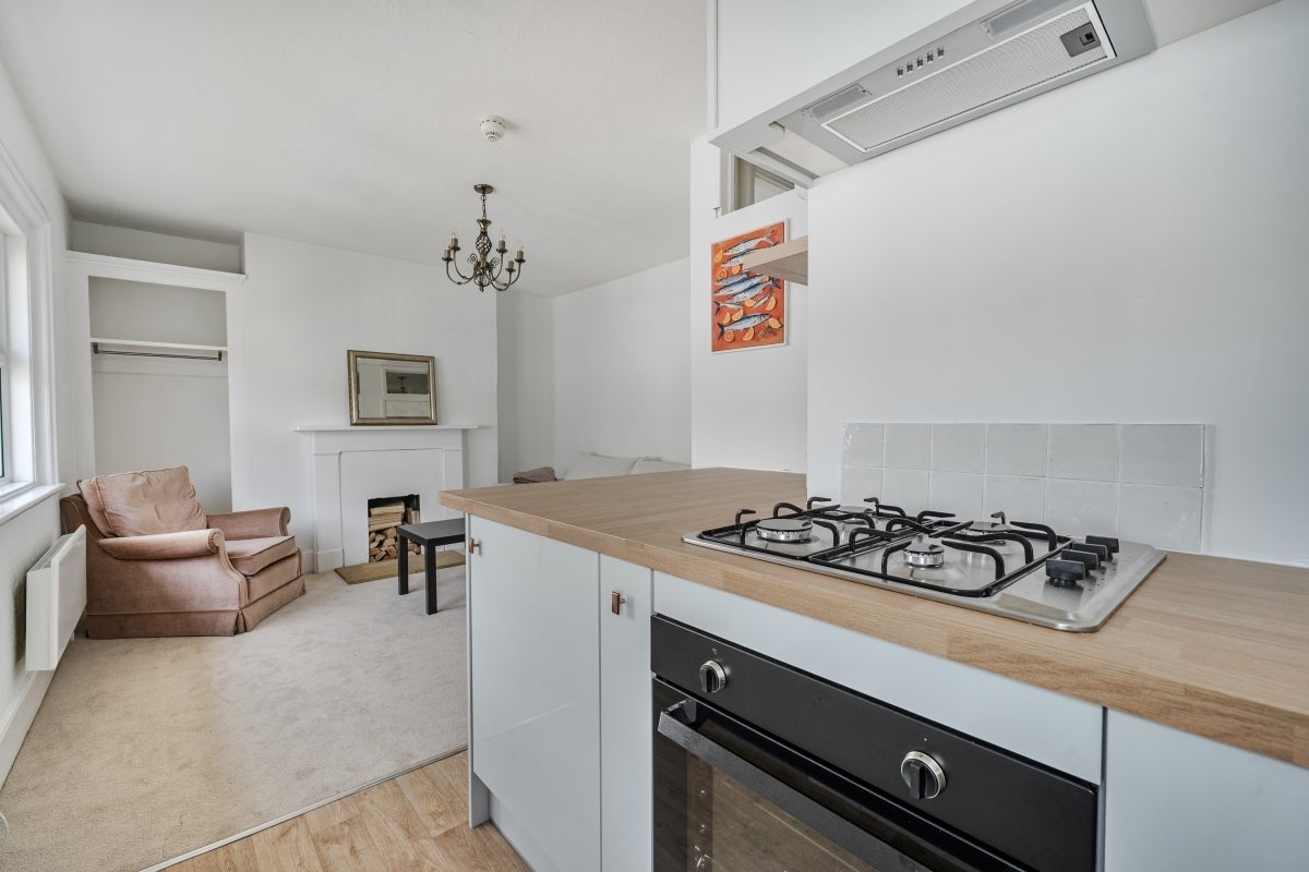 Flat Dudley Road in Tunbridge Wells
