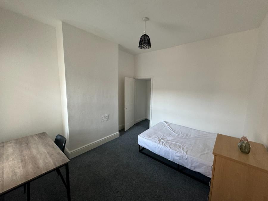 House Cauldon Road in Stoke-on-Trent