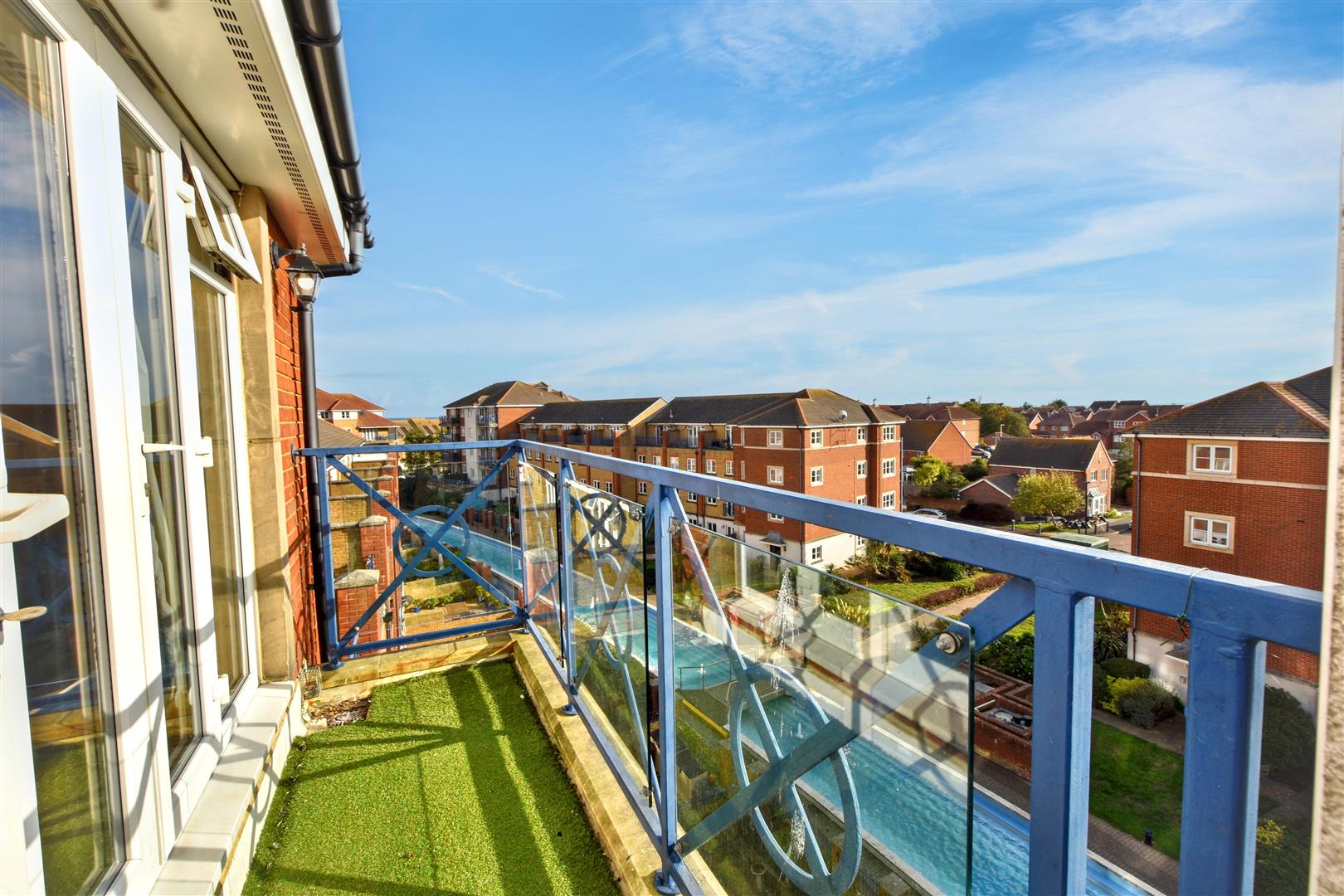 Flat Dominica Court in Eastbourne