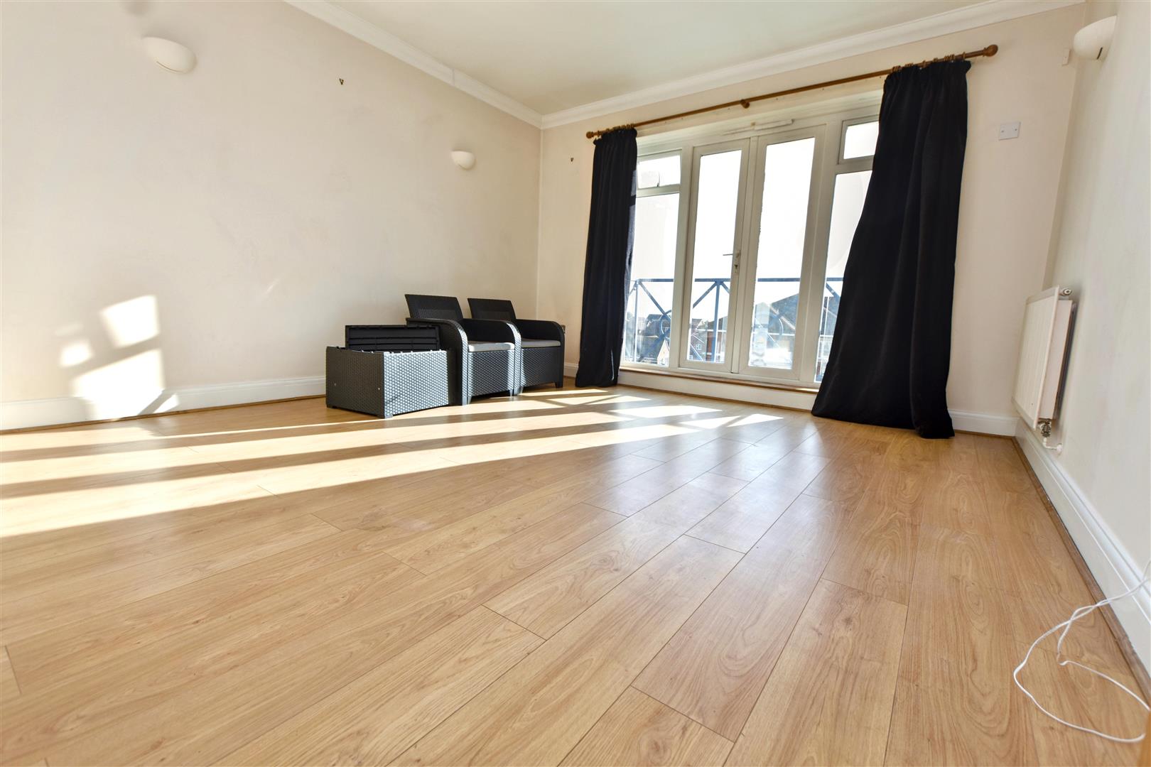 Flat Dominica Court in Eastbourne