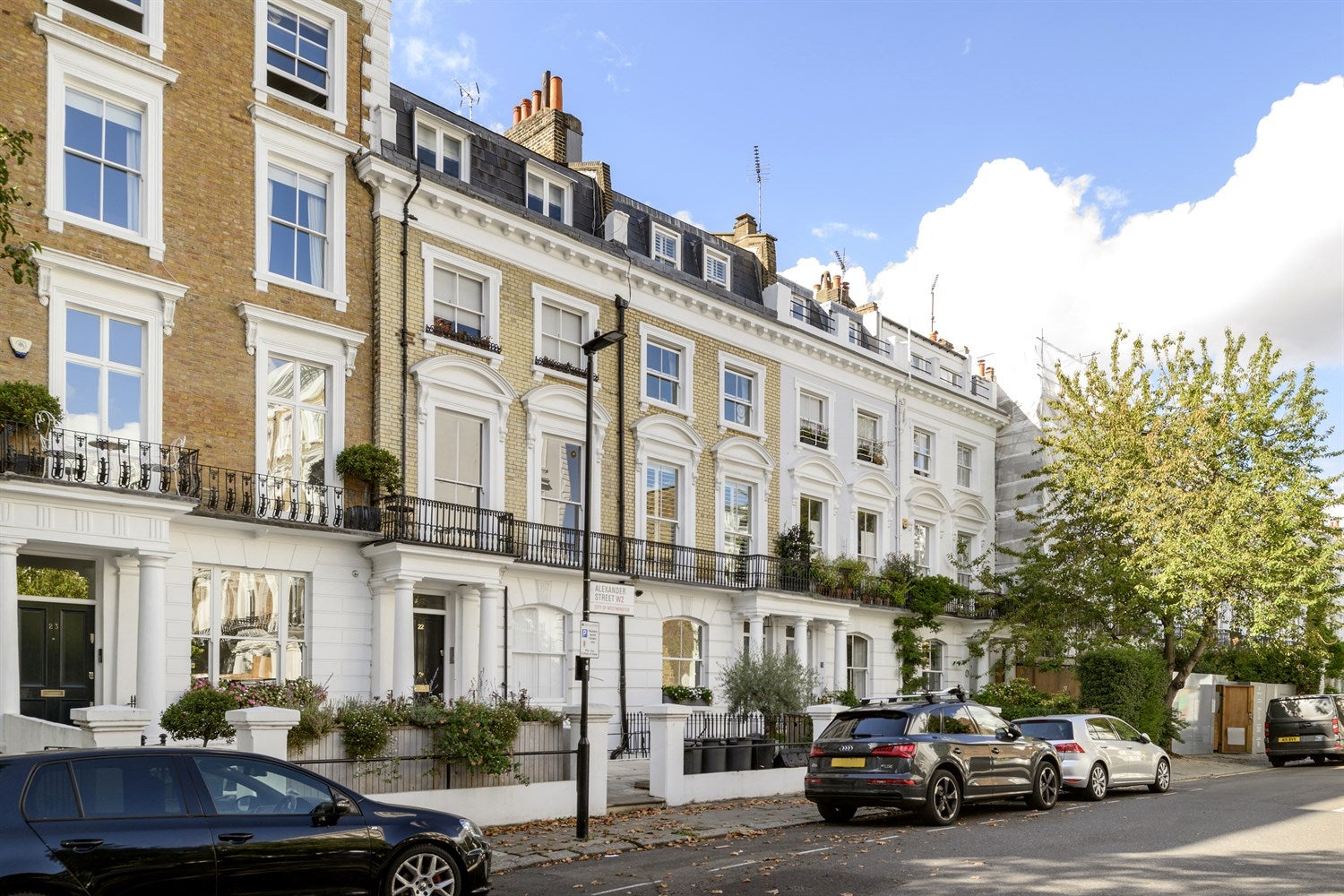 Flat Alexander Street in City of Westminster