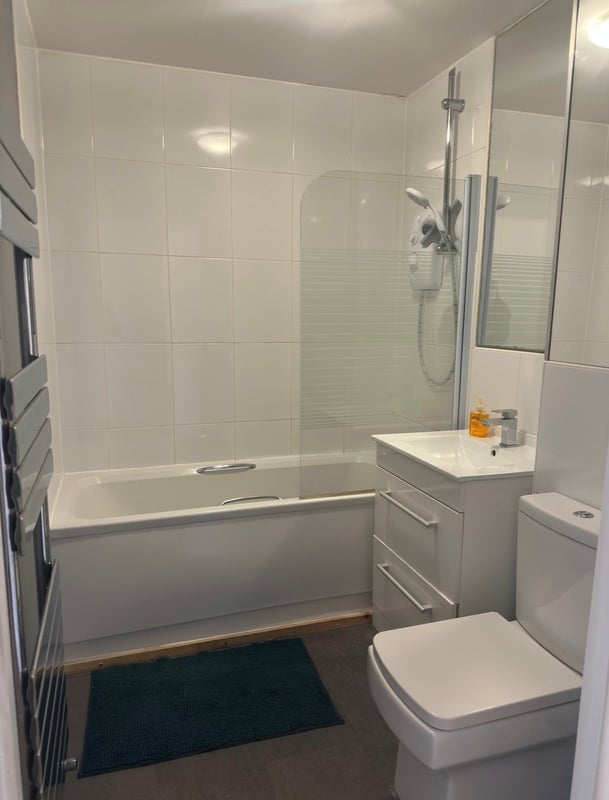 Flat Springfield Gardens in Glasgow