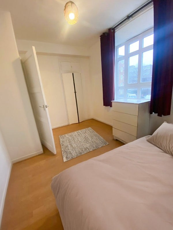 Flat Homerton Terrace in London