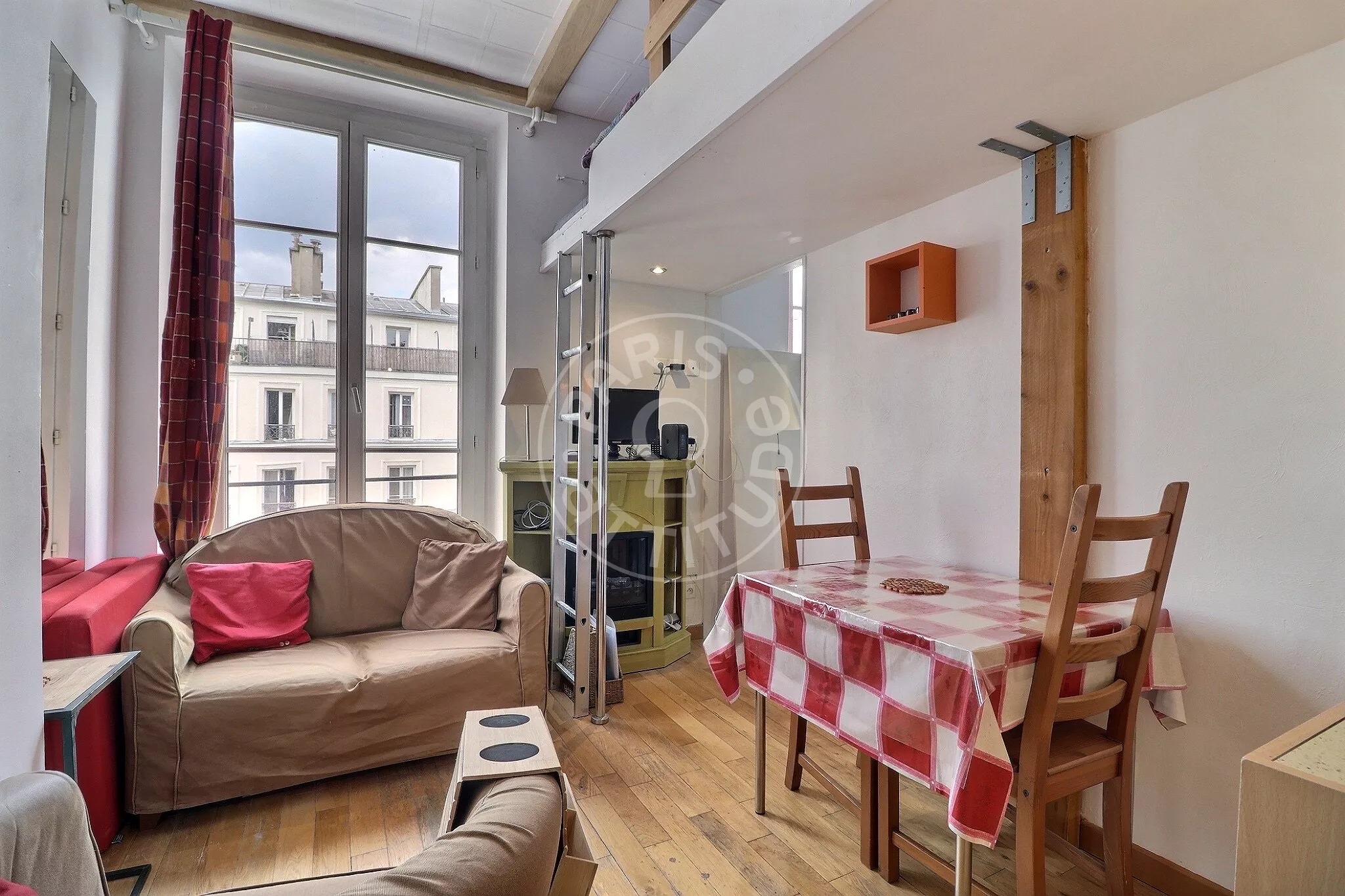 Appartement Rue du Faubourg Saint-Antoine à Paris