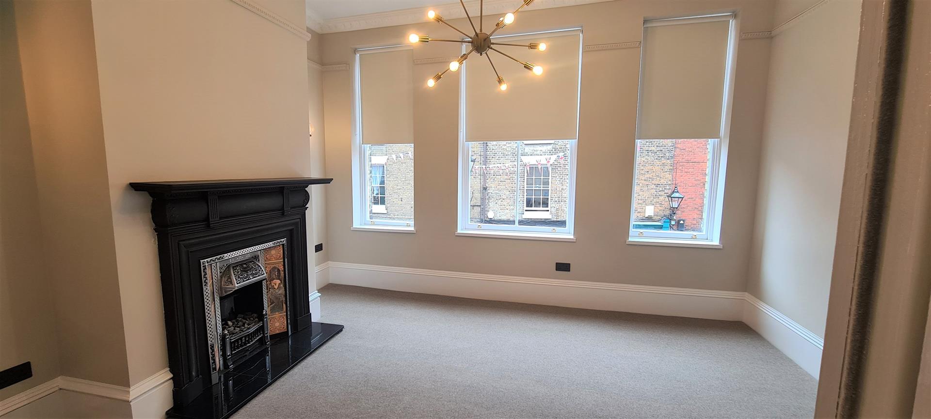 Flat Eastgate Court in Rochester