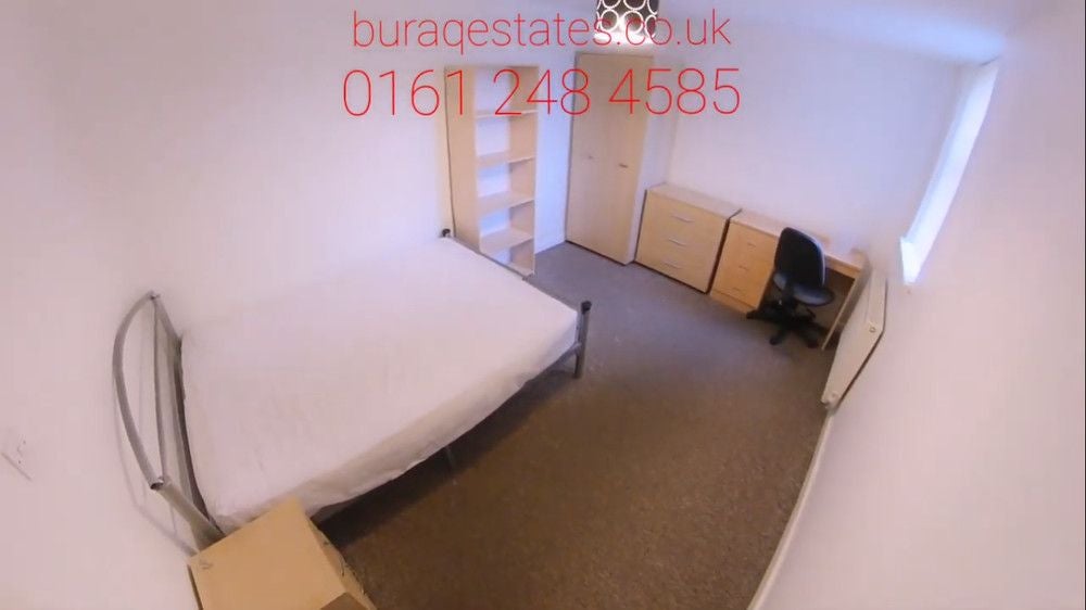 Flat Birchfield Road in Cheadle