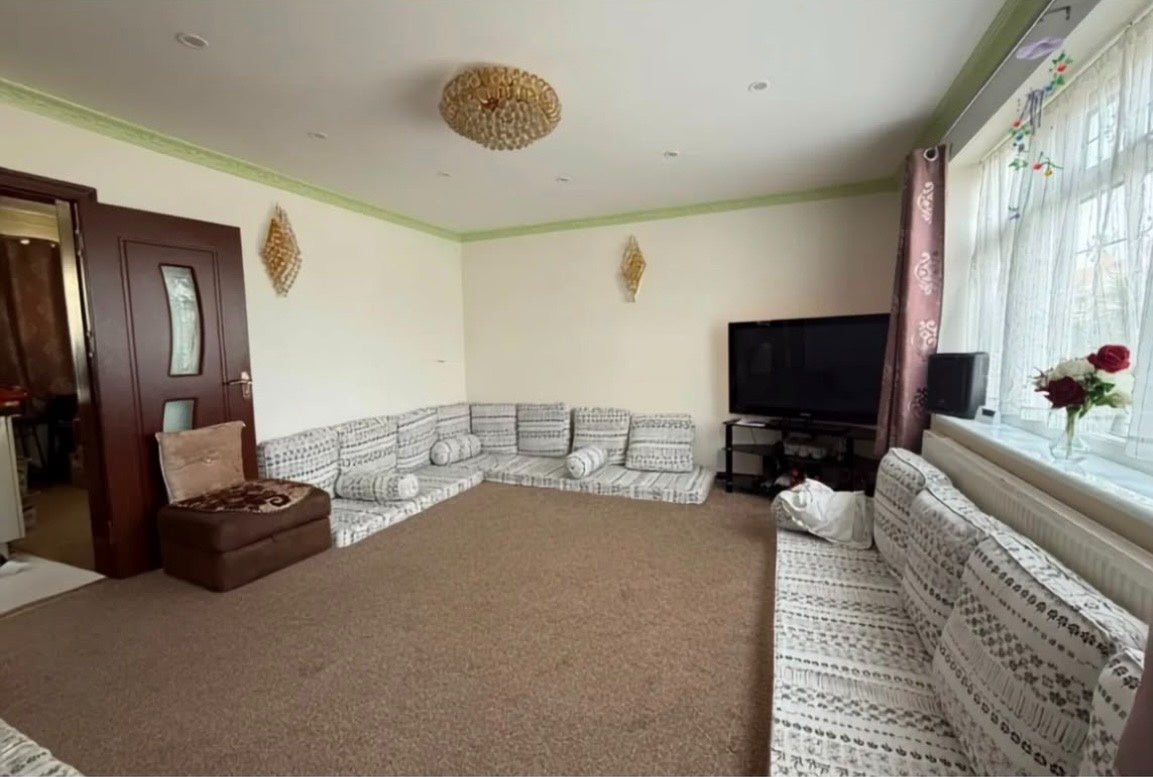 House Waterside Close in Greater London
