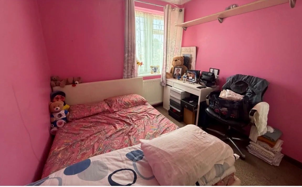 House Waterside Close in Greater London