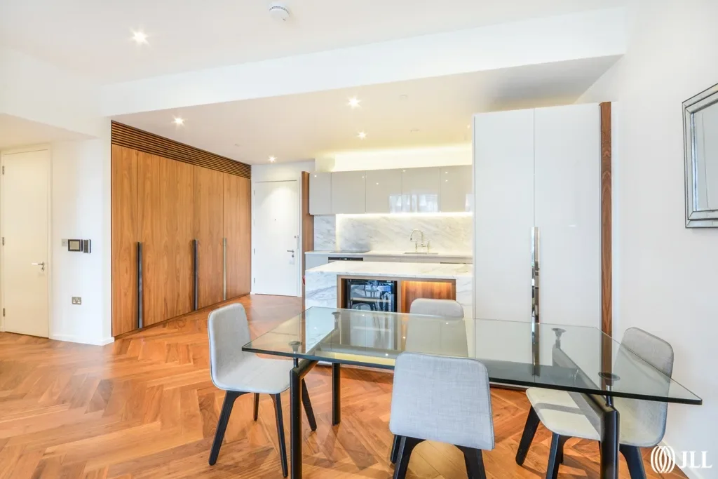 Flat New Union Square in Greater London