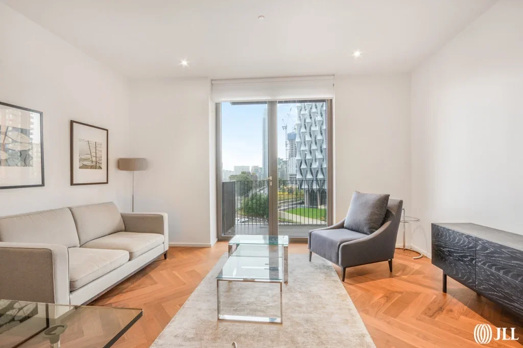 Flat New Union Square in Greater London