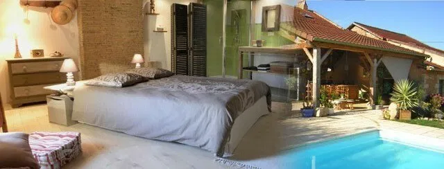 Room Rue du Châtaignier in Saint-Médard-de-Mussidan