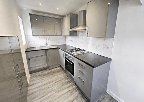 Room Thurston Road in Pontypridd