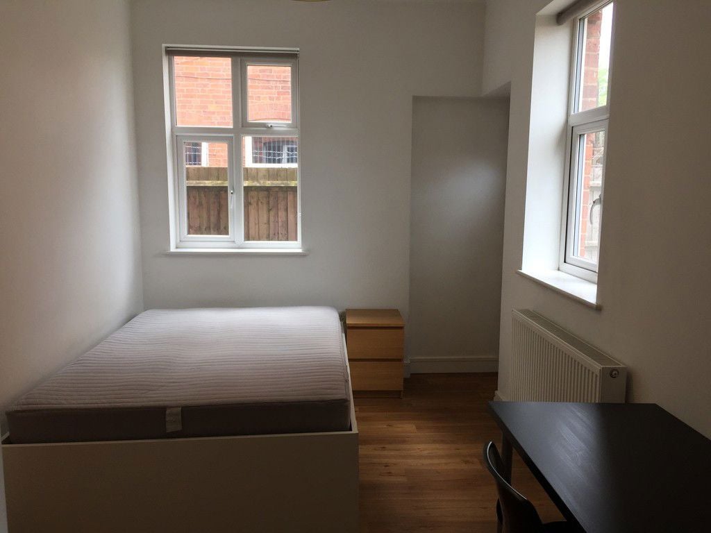 Flat Priory Street in Coventry