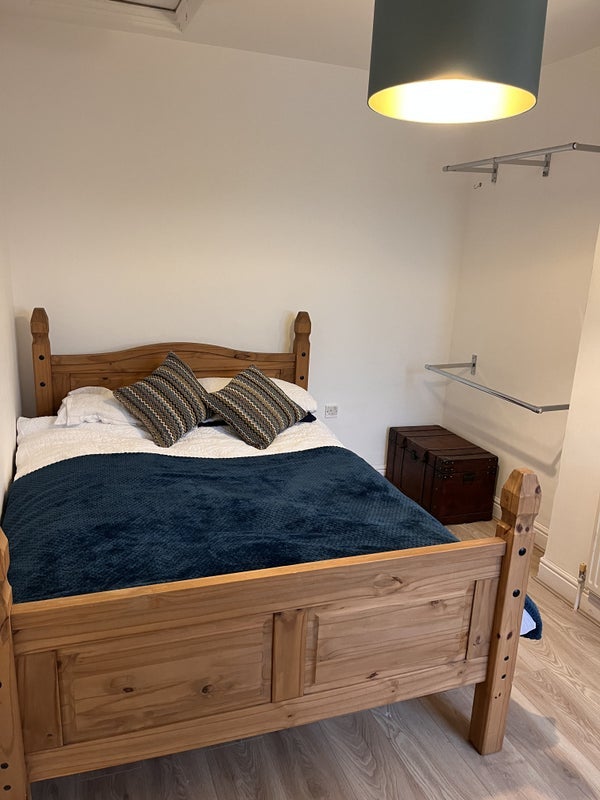 Room Kensington Court in Nottingham