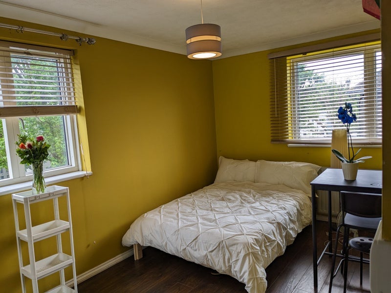 Room Roseberry Street in Greater London
