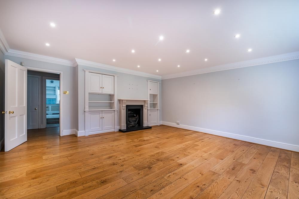 Flat Randolph Crescent in City of Westminster