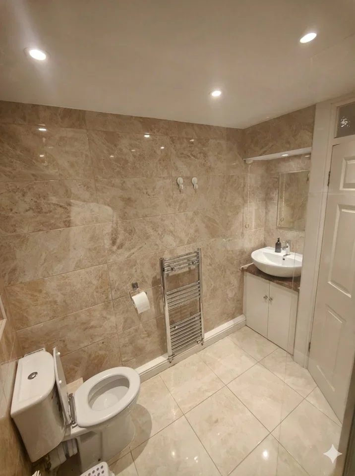 Room Whitefields Road in Broxbourne