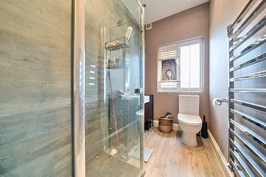 Flat Elsham Road in Greater London