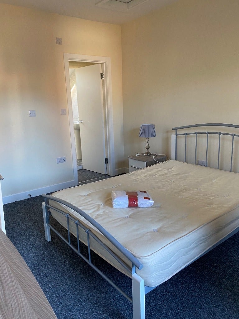 Room Gordon Street in Coventry