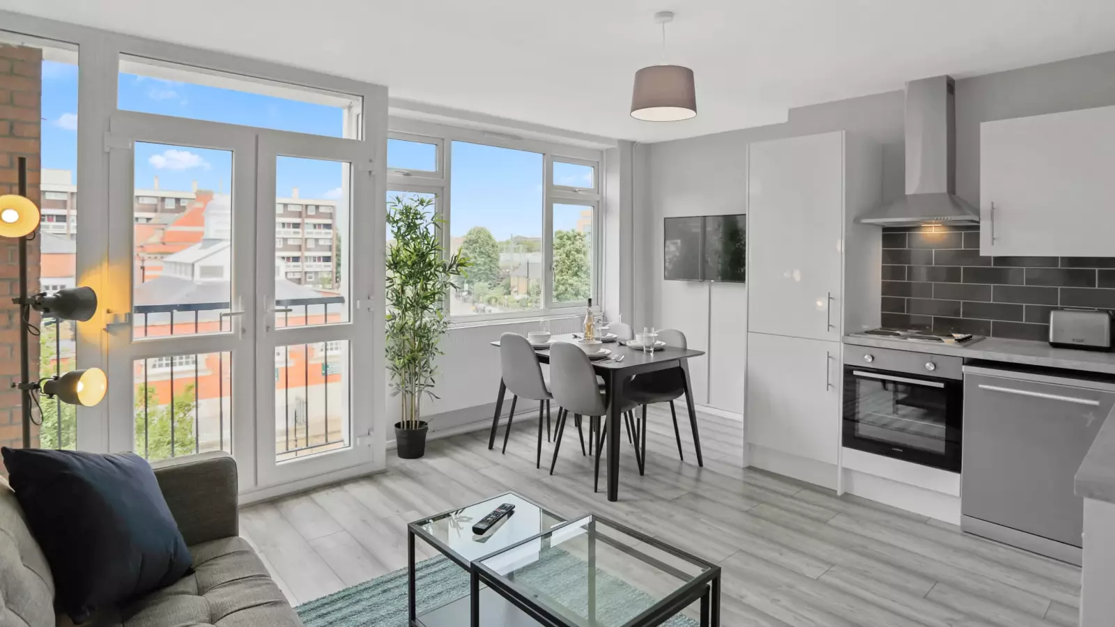 Room Hereford Street in Greater London