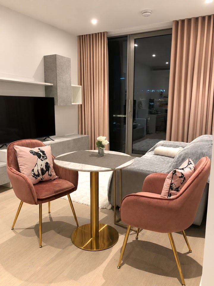 Flat Park Drive in Greater London