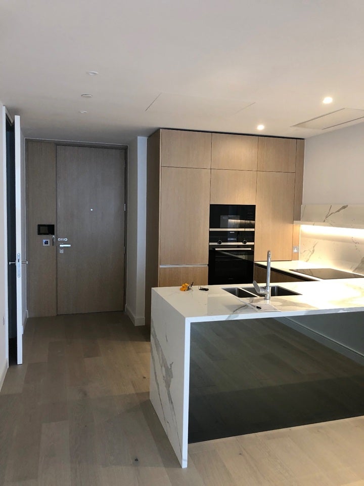 Flat Park Drive in Greater London