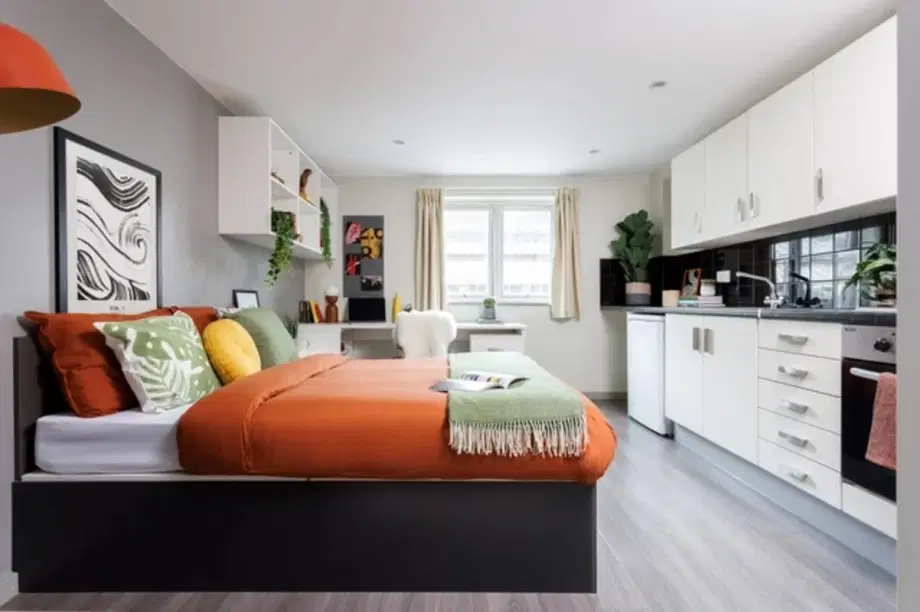 Flat Copperas Hill in Liverpool