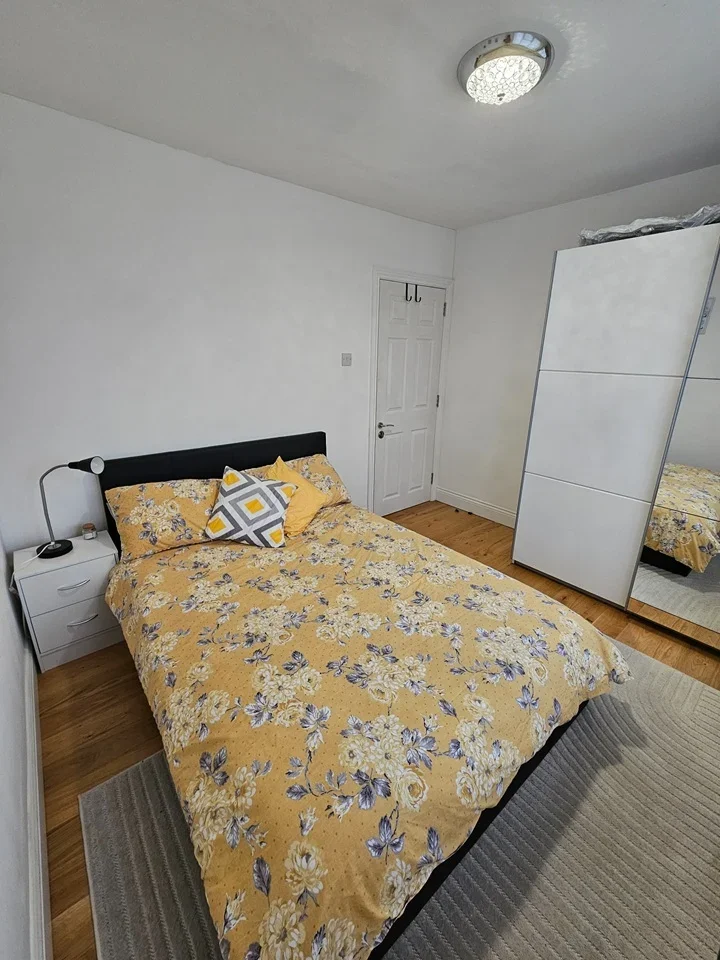 Room Birkbeck Avenue in Greater London