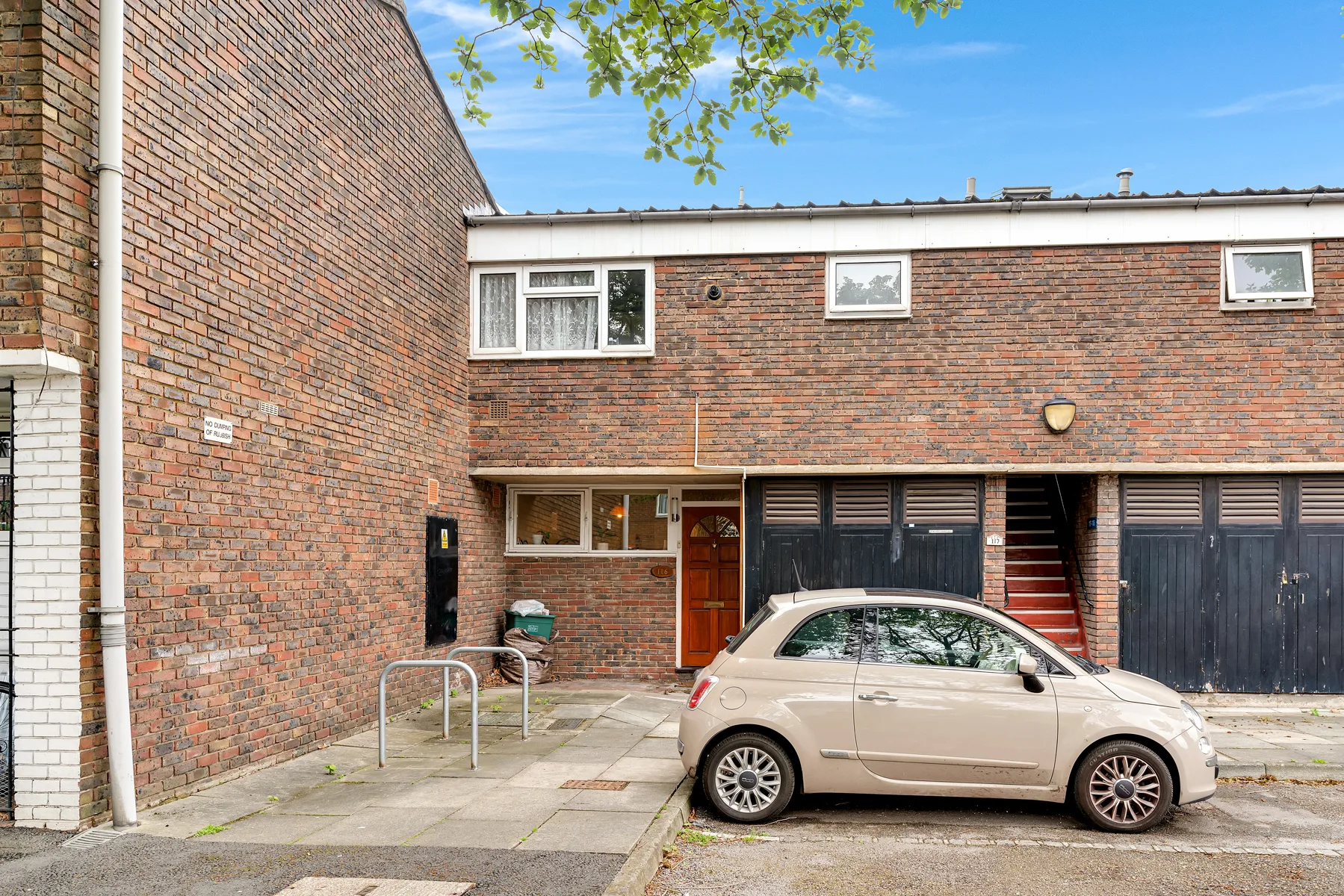House Conistone Way in Greater London