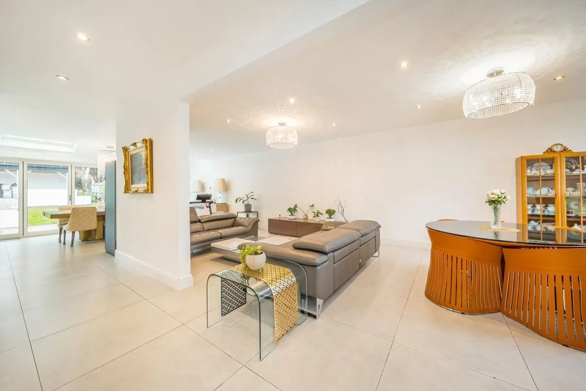 House Ullswater Crescent in Greater London
