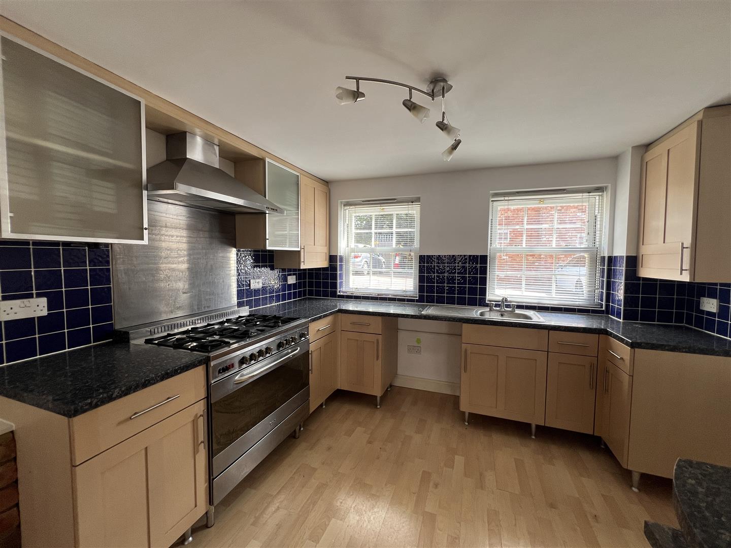 Flat Mallard Close in Earls Barton