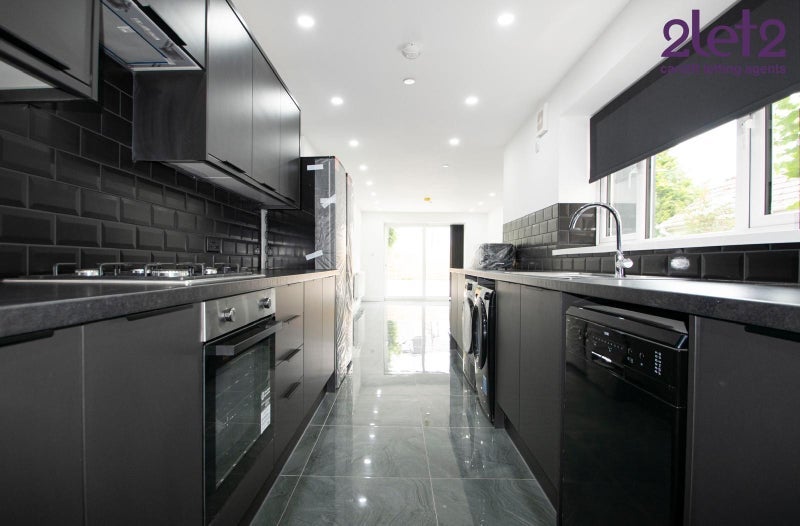 Room Miskin Street in Cardiff