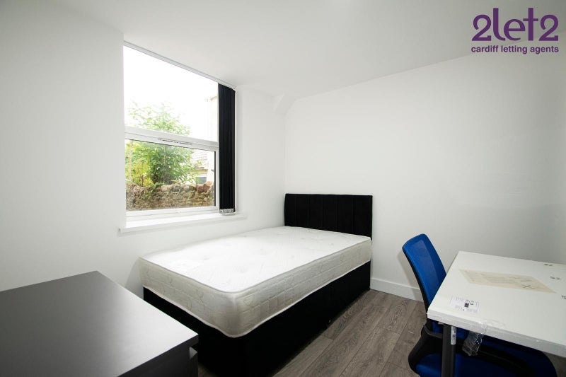 Room Miskin Street in Cardiff