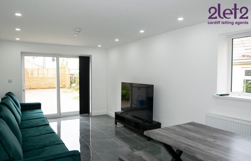 Room Miskin Street in Cardiff