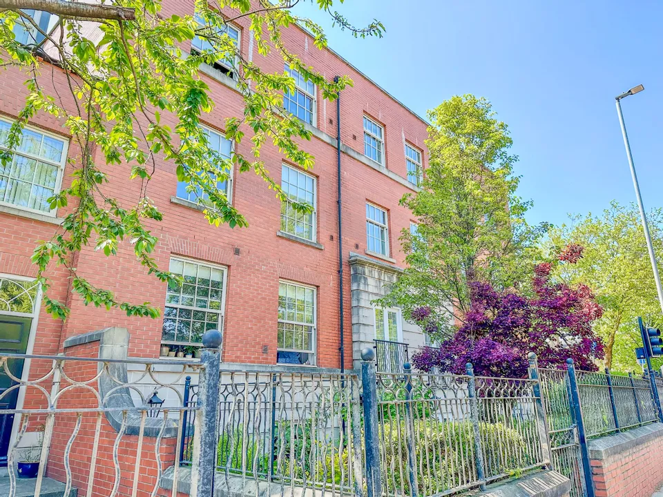 Flat St John's North in Wakefield