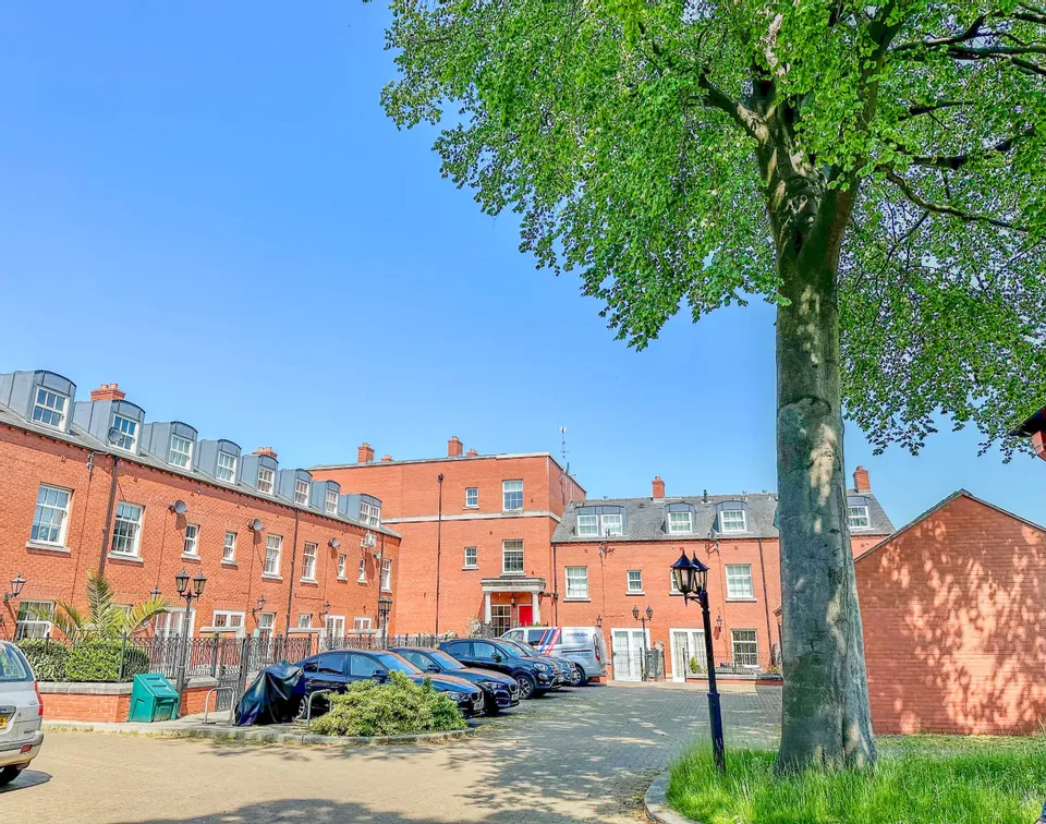 Flat St John's North in Wakefield