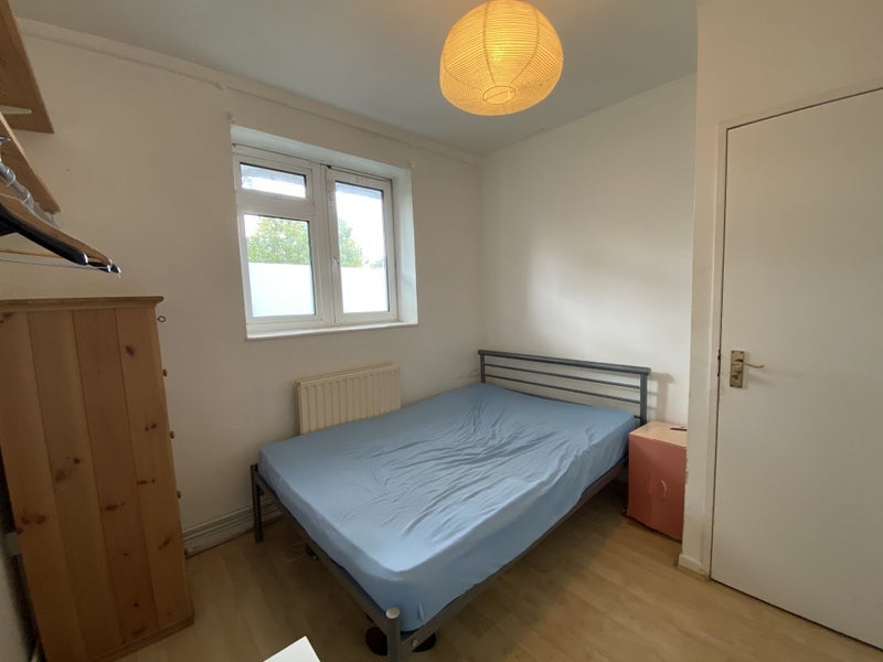 Room Lancaster Street in Greater London